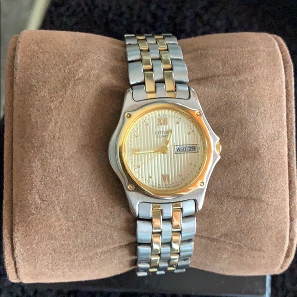 Citizen Accessories - Citizen silver and gold watch